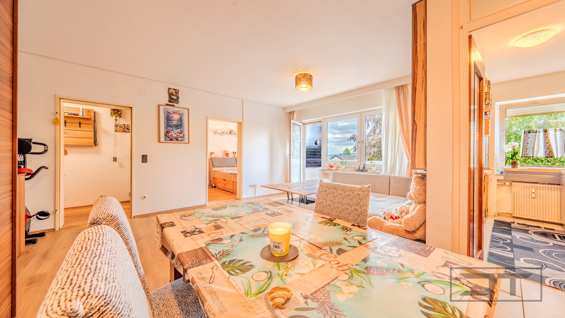 Wohnzimmer 2-128