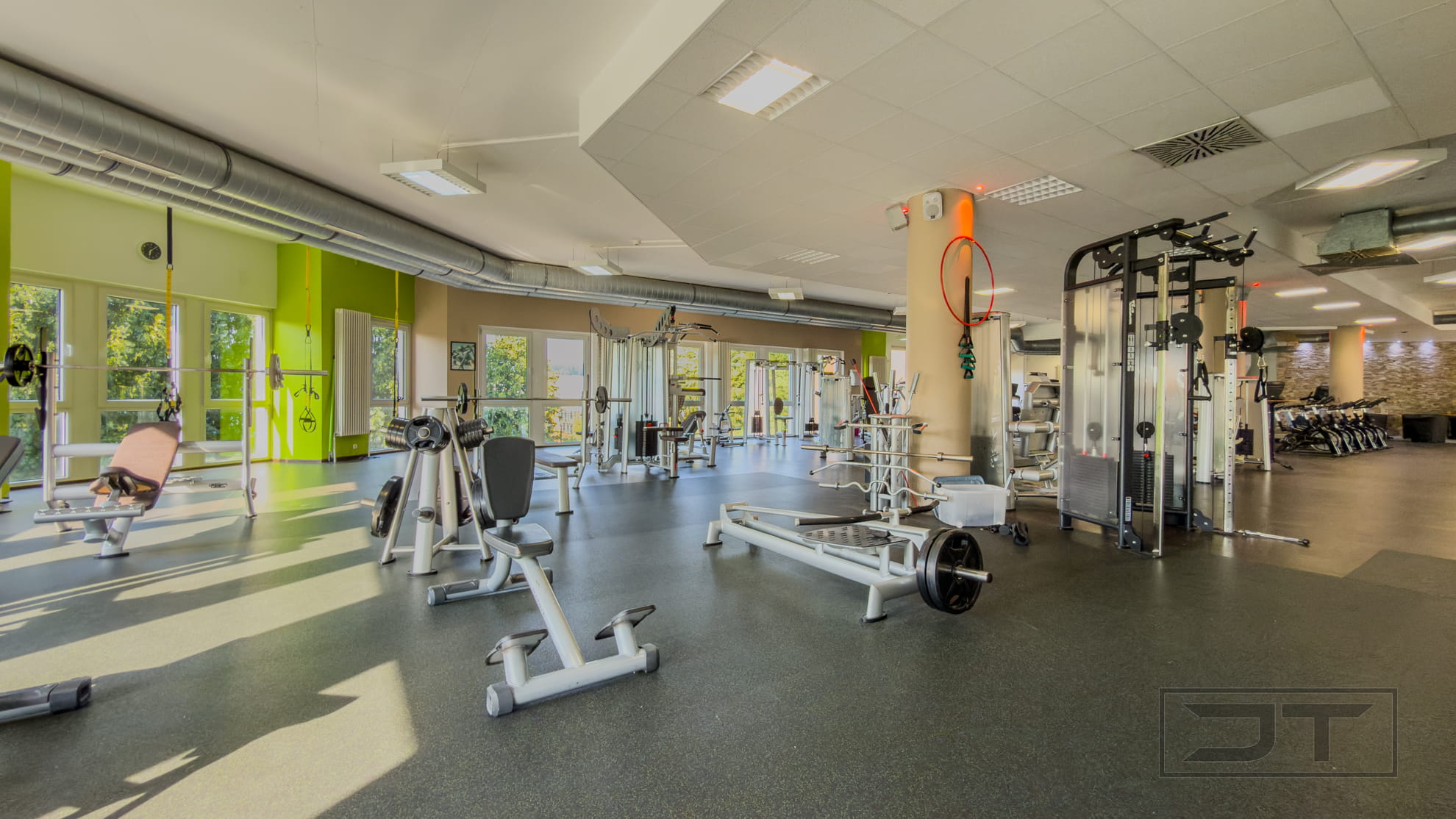 Fitnessraum groß-204
