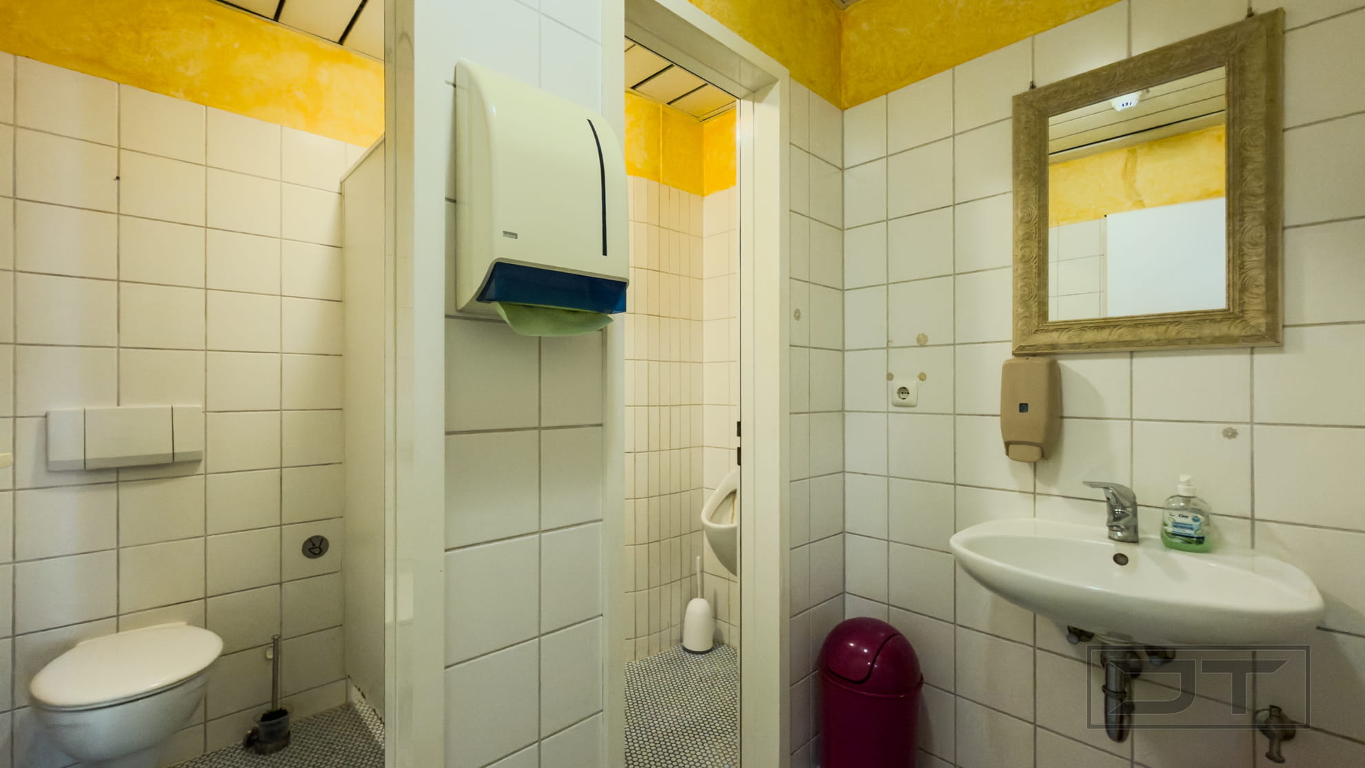 WC Herren-189