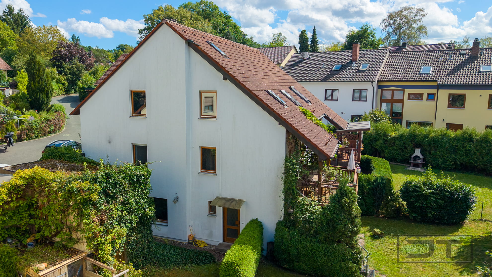 JT - Thamer Immobilien Titel Bird view Giebel (3 von 1)