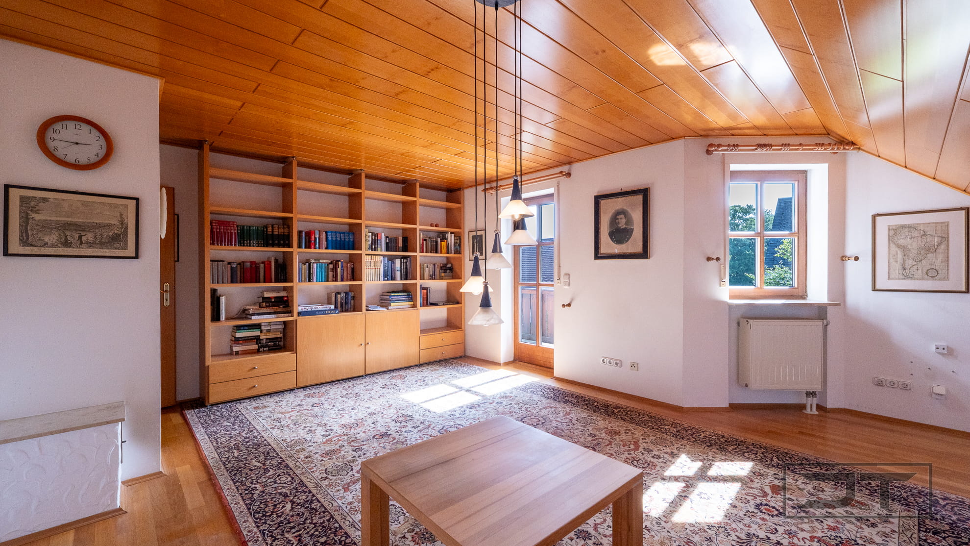 JT - Thamer Immobilien Studiozimmer DG (48 von 1)