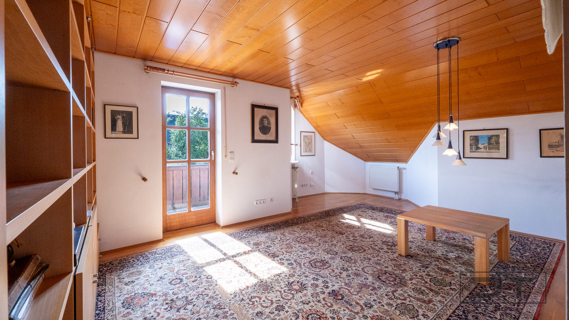 JT - Thamer Immobilien Studiozimmer DG (49 von 1)